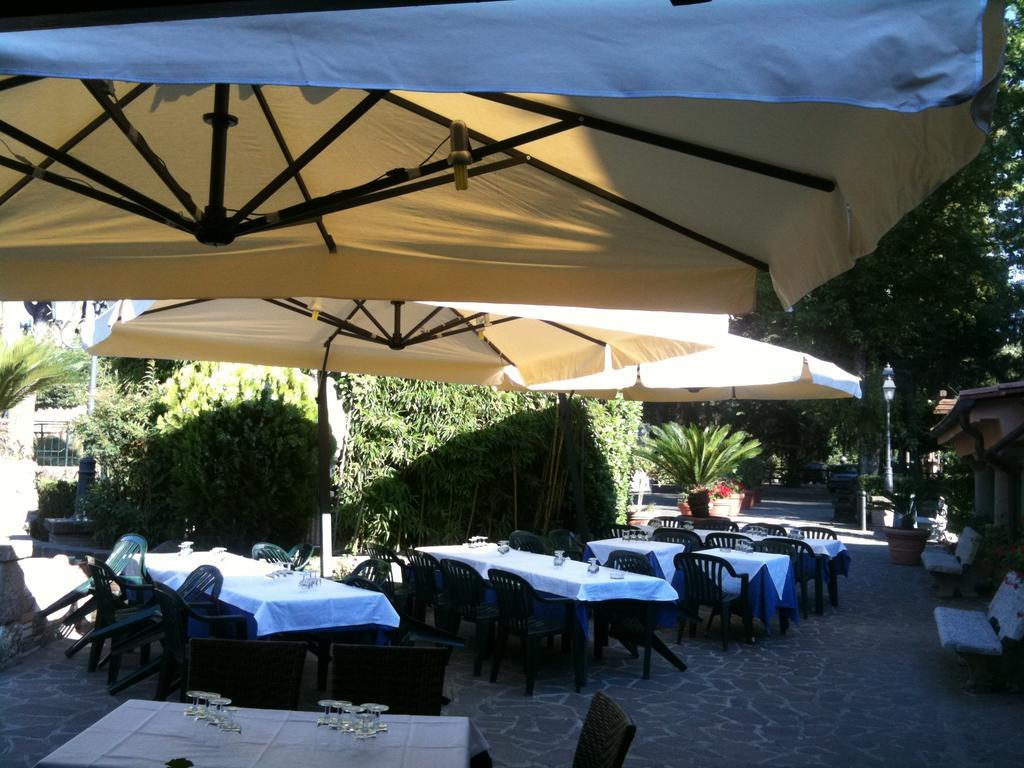 Artemis Hotel